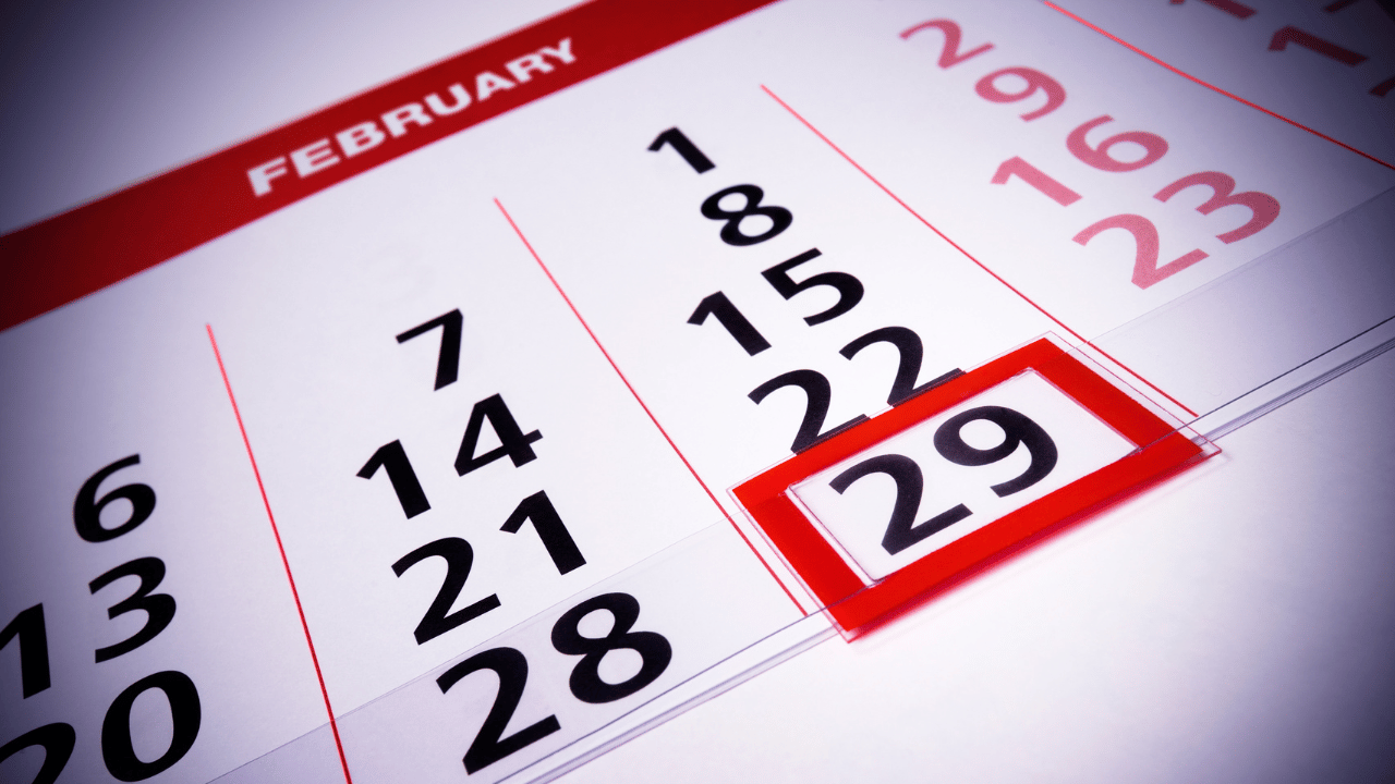 A calendar outlining the dates for cleaning tasks.