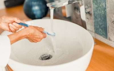How to Disinfect a Toothbrush
